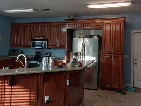 4th image of 4389 Veals Rd