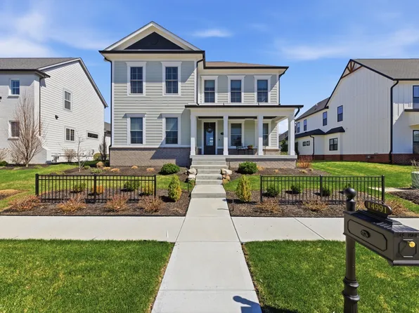 14991 Oak Hollow Ln W, Carmel, IN 46033