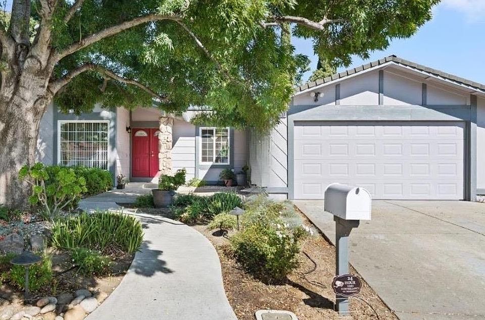 1st image of 1417 Oakmont Pl