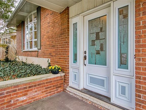 5th image of 122 Moccasin Dr
