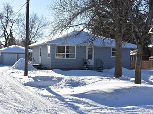 708 2nd Ave SE, Watertown, SD 57201