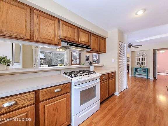3rd image of 2203 Wentworth Ct