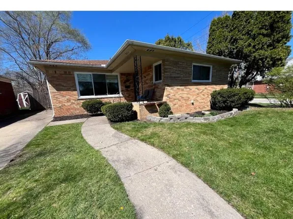 23181 Parklawn St, Oak Park, MI 48237
