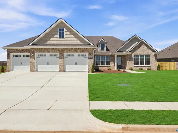 119 Sniper St, Toney, AL 35773