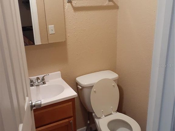 4th image of 5901 Bryce Ln #5911