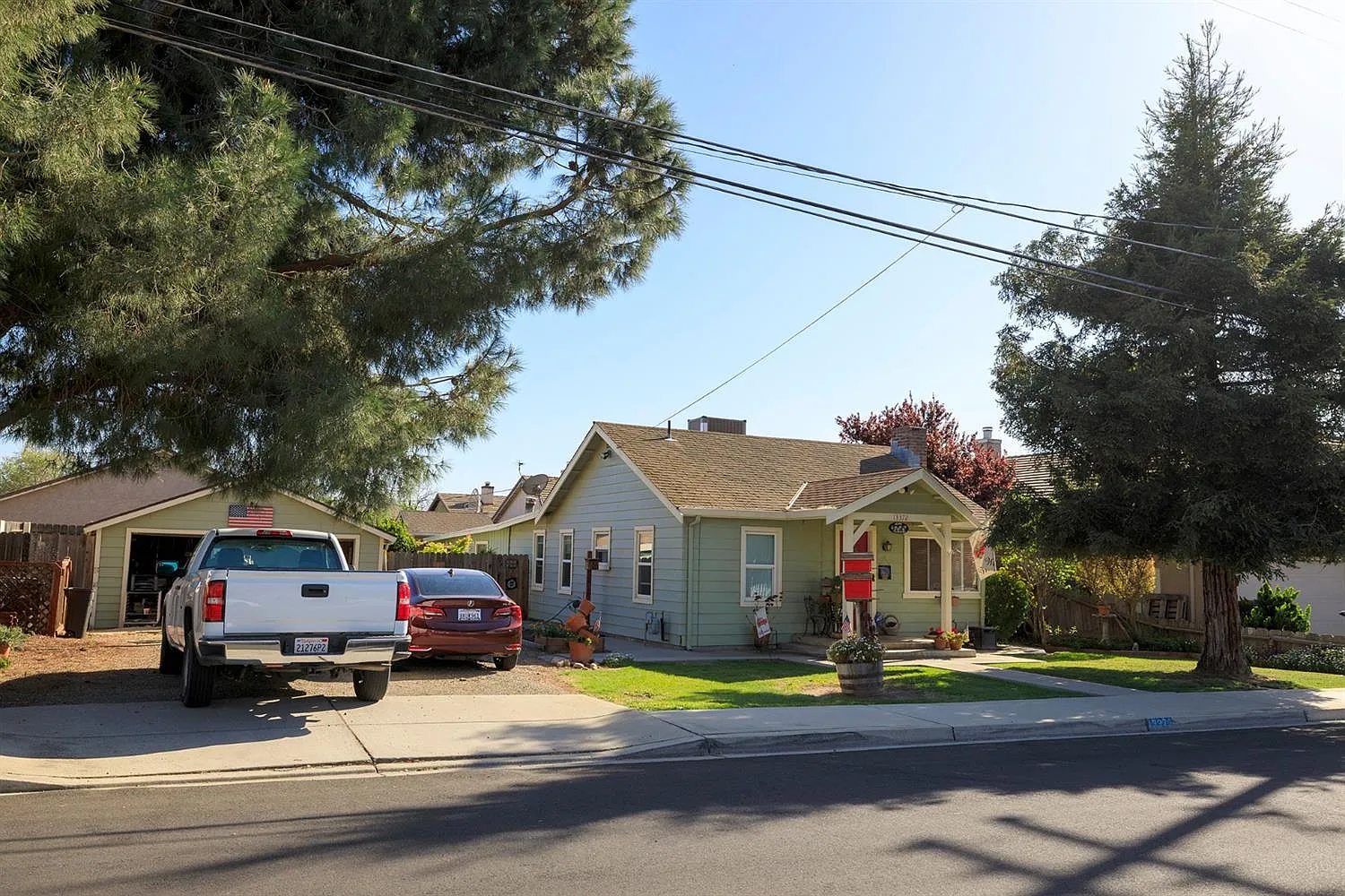 13372 Bentley St photo 1