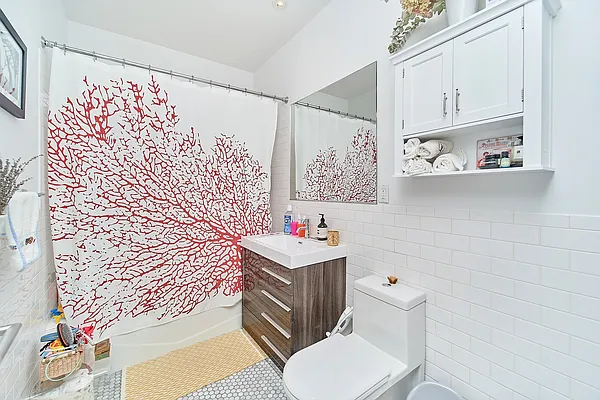 Rented by Living New York | media 42