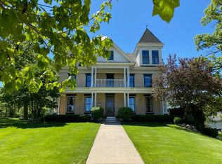 344 Pickett Ct, Burlington, WI 53105