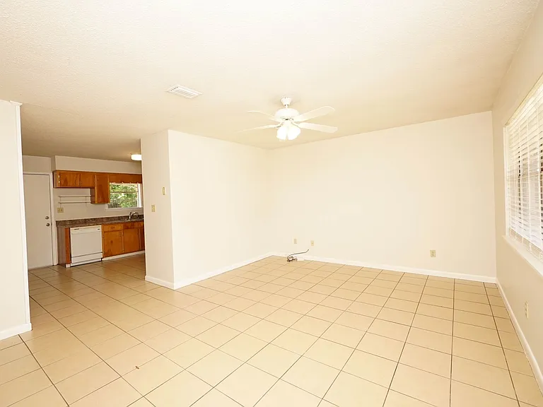 260 Glenview Ave — Photo 13