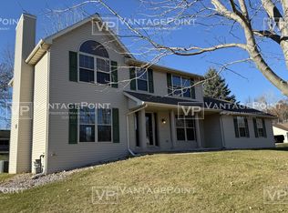 2125 Elvira Way, Suamico, WI 54313