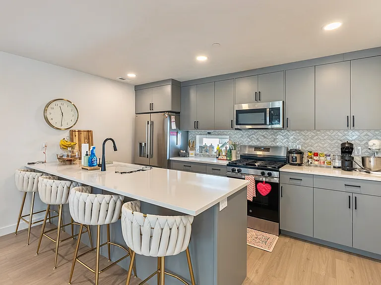 1590 S 900 W — Photo 2