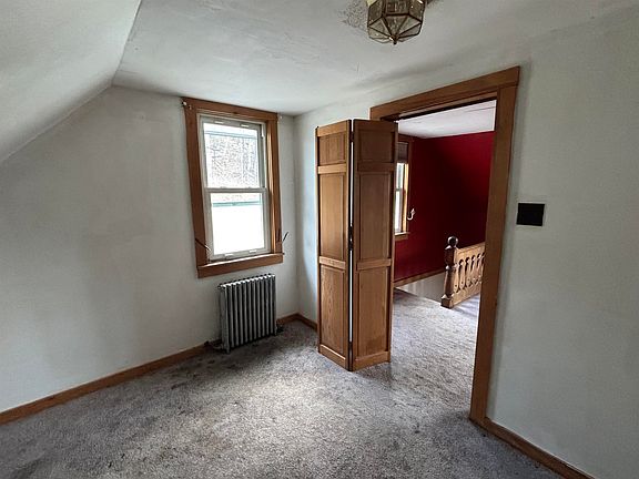 5th image of 39 Abenaki Lane