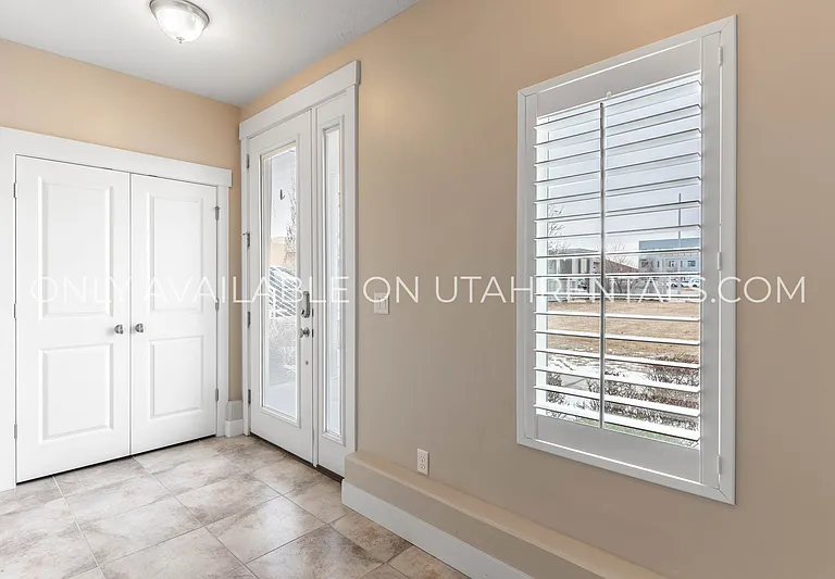 4738 W Daybreak Rim Way — Photo 4