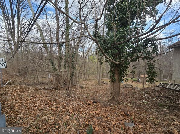 202 Balligomingo Rd, Conshohocken, PA 19428
