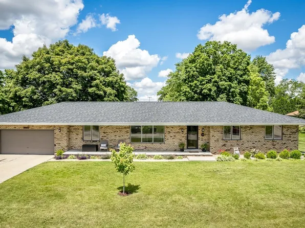 336 Timber Ct, South Beloit, IL 61080
