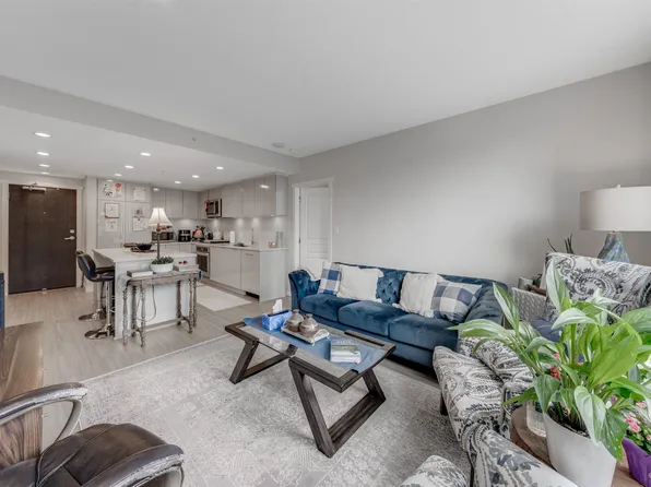 3100 Windsor Gate #304, Coquitlam, BC V3B 0P3