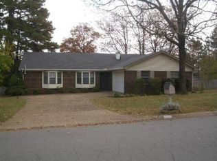 3907 Sierra Forest Dr, Little Rock, AR 72212