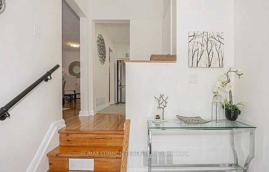 3 bed, $2,800 — Photo 2