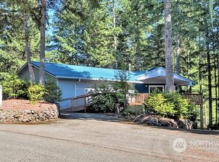 550 N Lake Surf Dr, Lilliwaup, WA 98555