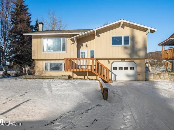 17747 Kantishna Dr, Eagle River, AK 99577