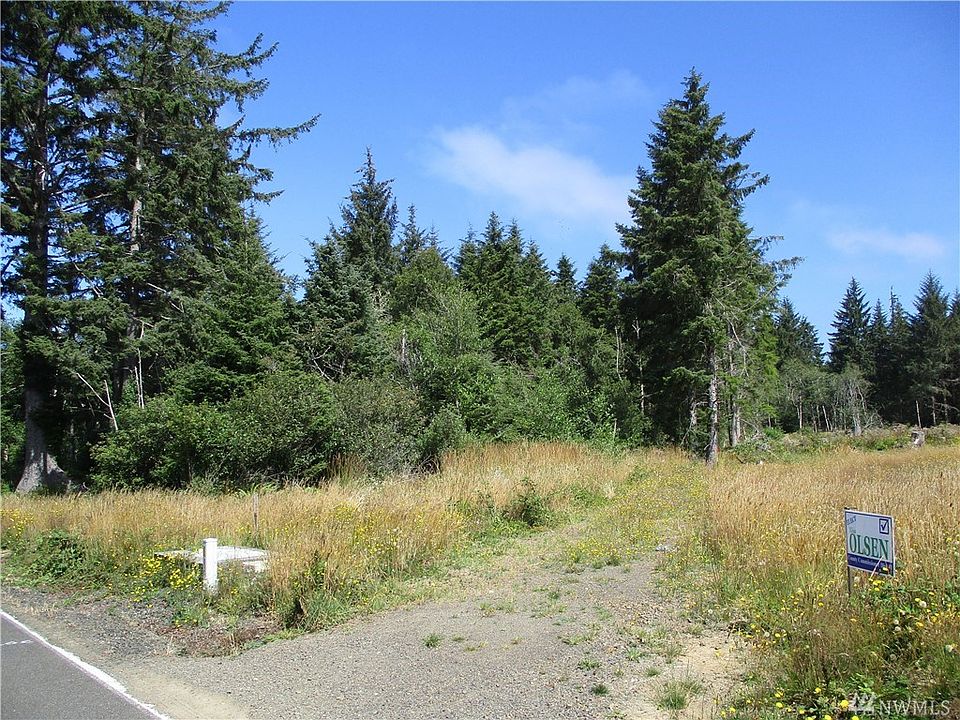 2nd image of 240 Bay Center Rd Unit B-1