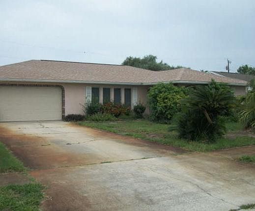 1st image of 270 Lee Ave
