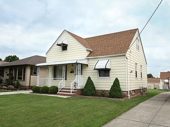 3rd image of 2970 Winthrop Dr