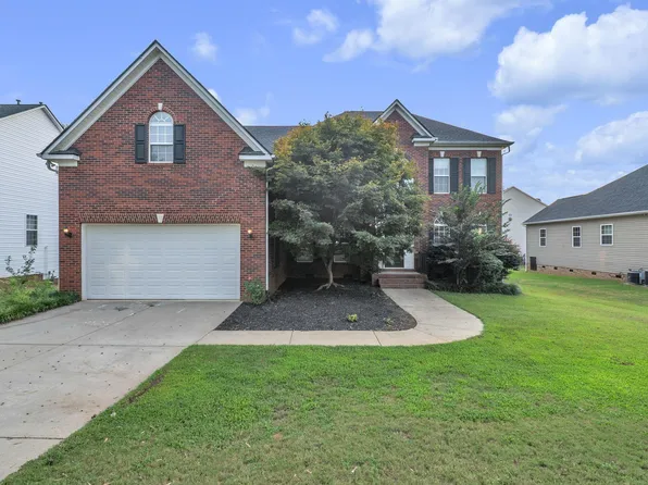 102 Wynterhall Dr, Simpsonville, SC 29681