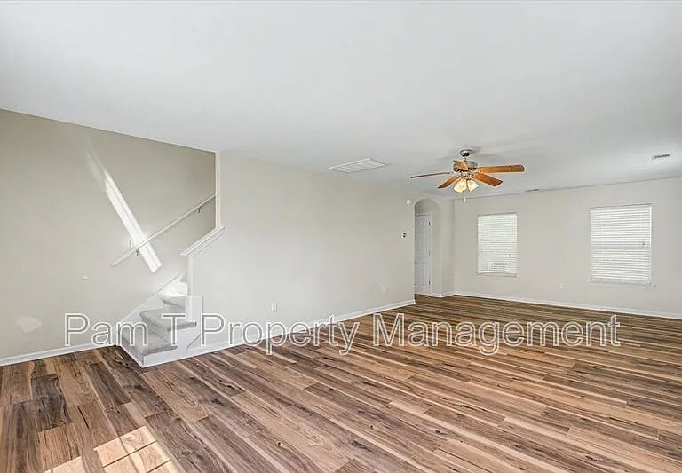 1538 Bradley Blvd — Photo 6