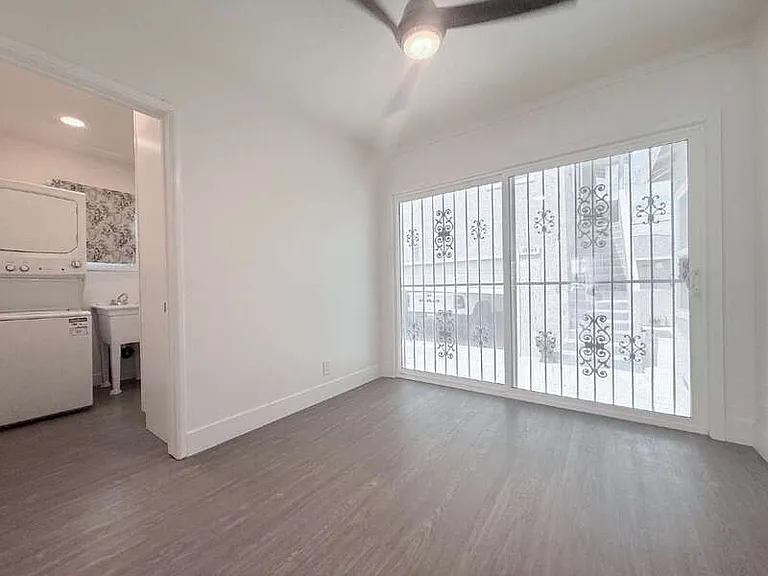 6509 State St — Photo 17