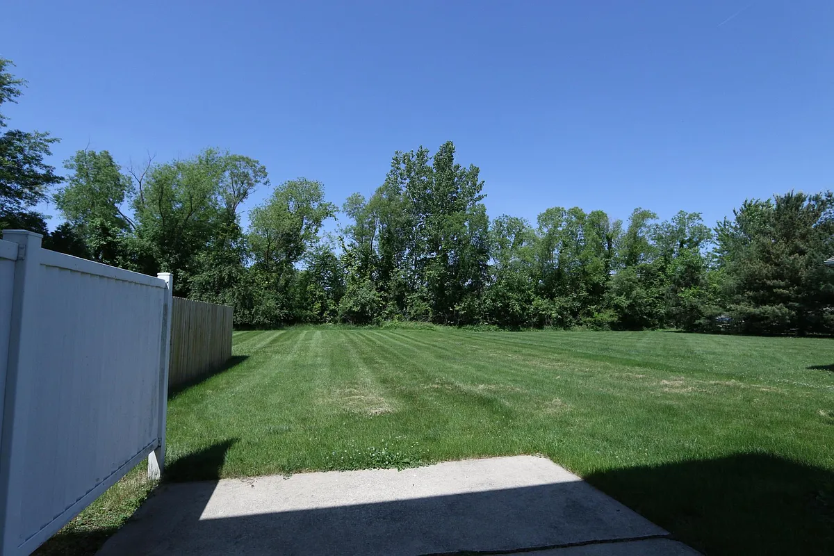 Building Photo - 5221 Deerwood Lk