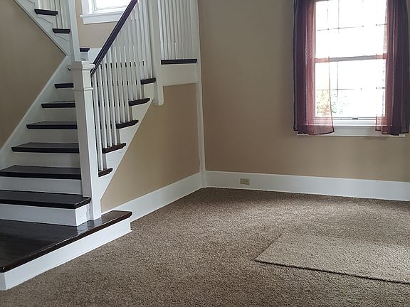 5th image of 1384 Aster Ave