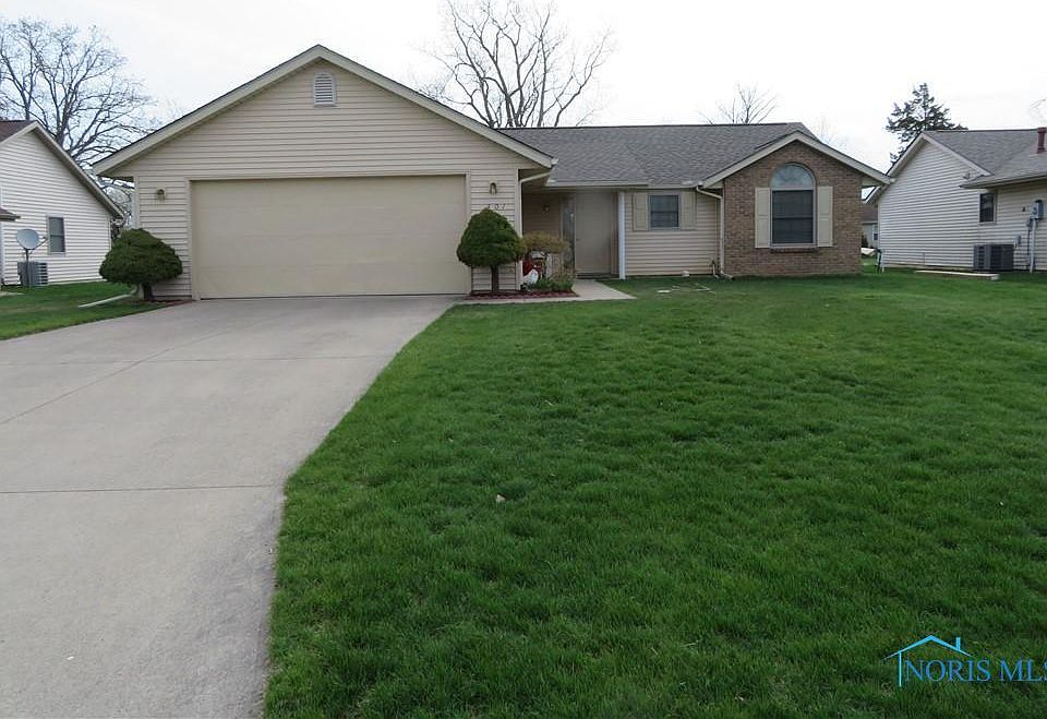 1st image of 301 Gary Dr