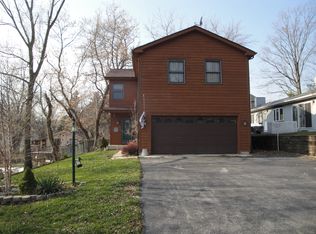 1105 Monroe St, Wauconda, IL 60084
