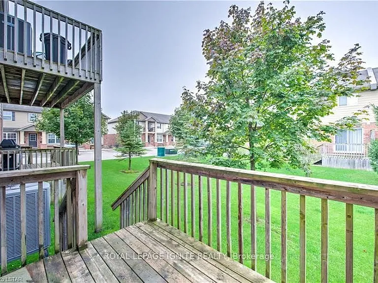 3320 Meadowgate Blvd #240 — Photo 28