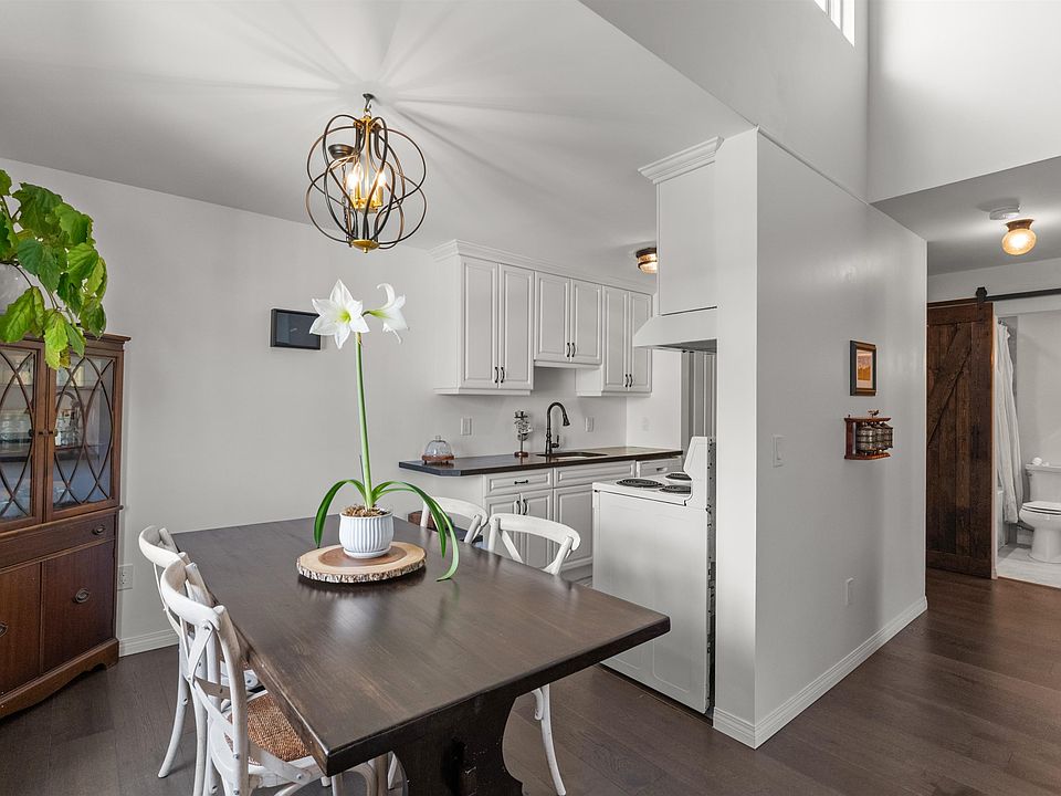 1st image of 5553 16th Ave #301