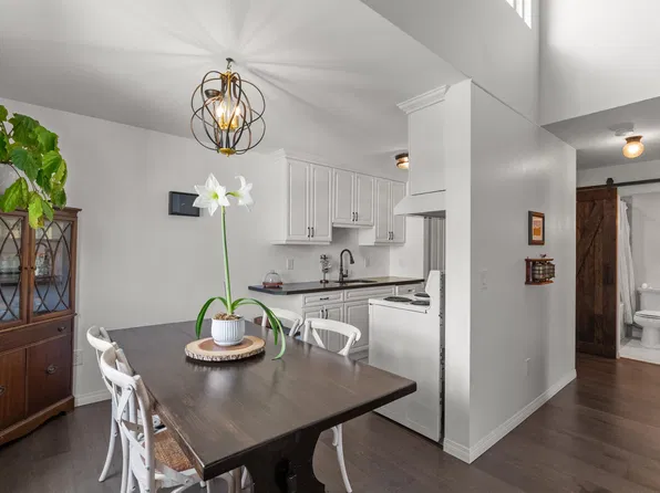5553 16th Ave #301, Delta, BC V4M 2H7