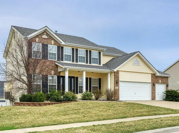 6016 Blake Thomas Dr, Wentzville, MO 63385
