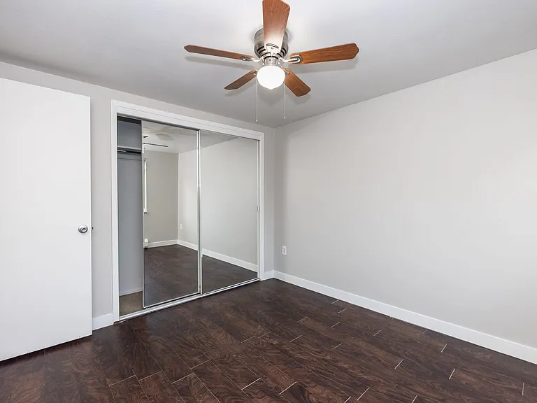 Dexter Street Apartments — Photo 13