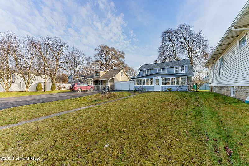2nd image of 27 McNutt Avenue