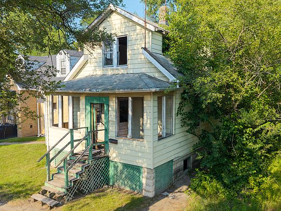 3rd image of 3869 Connecticut St