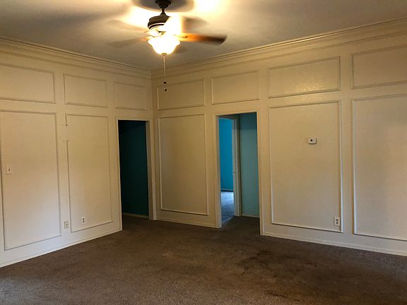 5th image of 10601 Oak Creek Dr