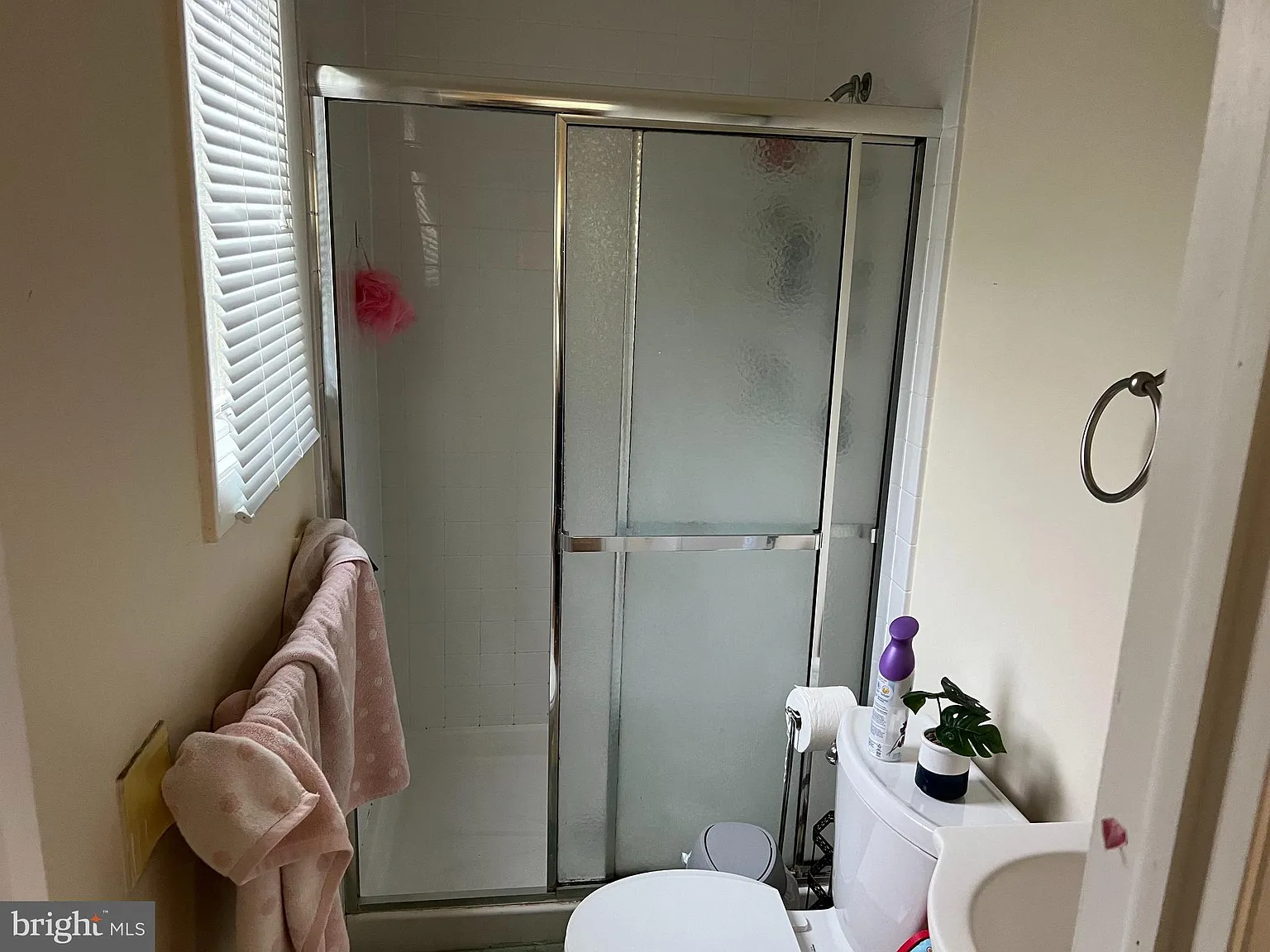3 bed, 1140 sqft, $2,300 — Photo 4