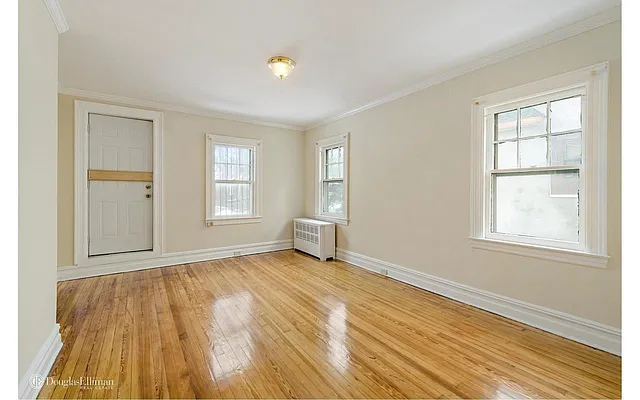 Rented by Evergreen Apartments BK | media 5