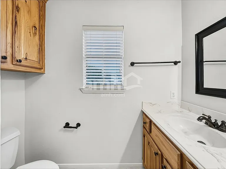 10917 Spruce Dr S — Photo 15
