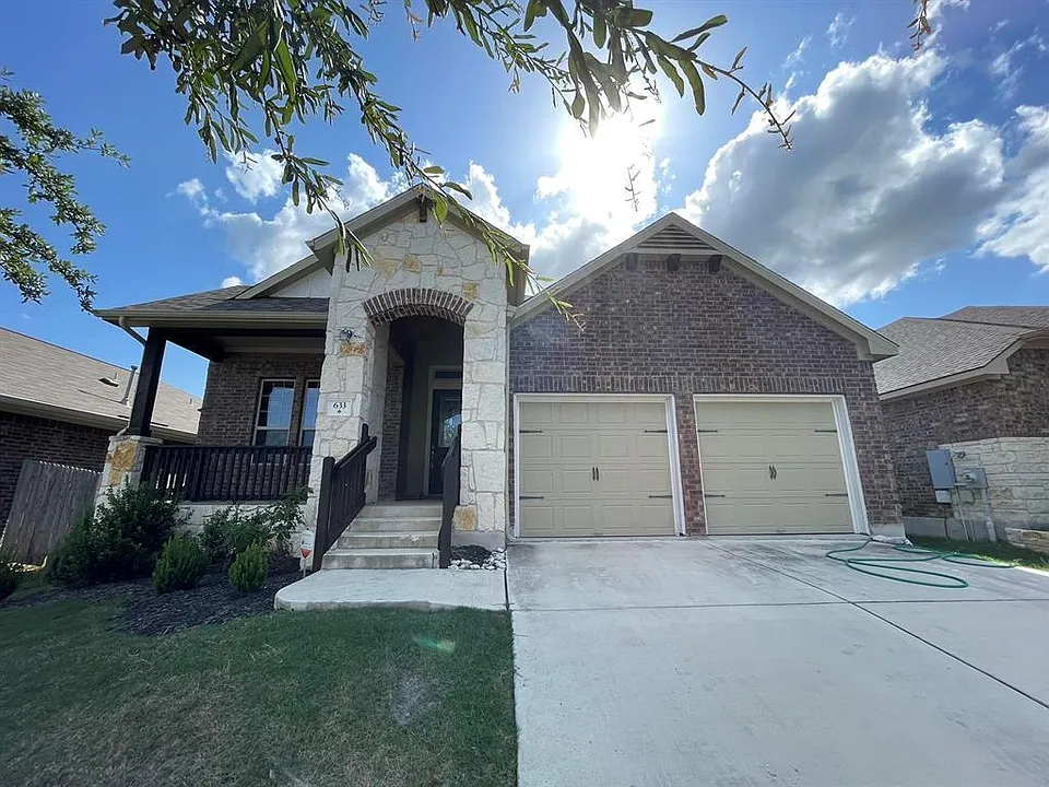 633 Peregrine Way