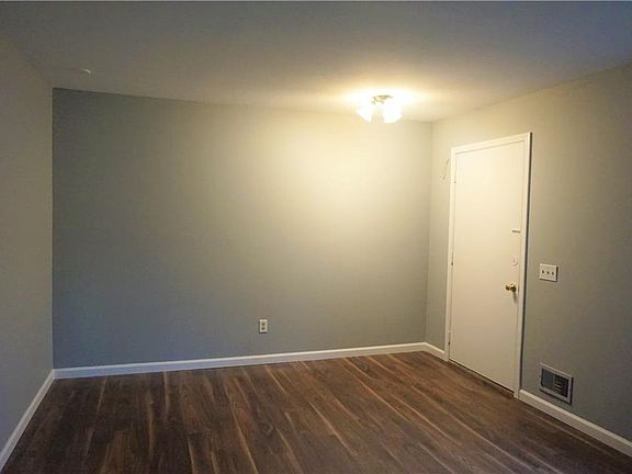 2nd image of 64 Camberley Pl