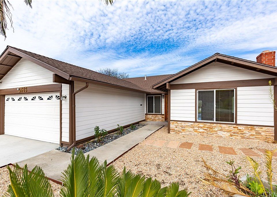 1st image of 6746 El Banquero Pl