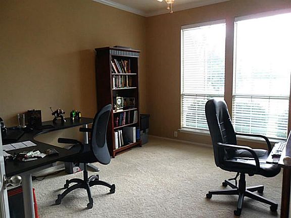 3rd image of 3009 Saint Joseph Dr