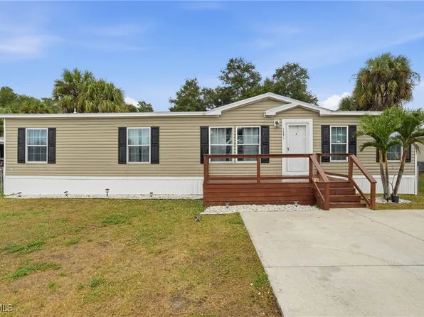 2491 Farrance Ct, North Fort Myers, FL 33917